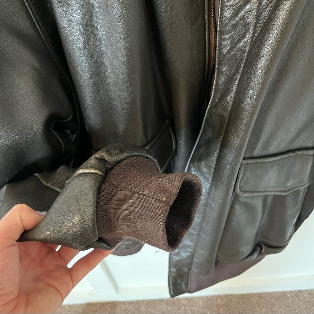 Vintage LL Bean Men's XL Goatskin Leather Bomber Coat - Picture 4 of 11